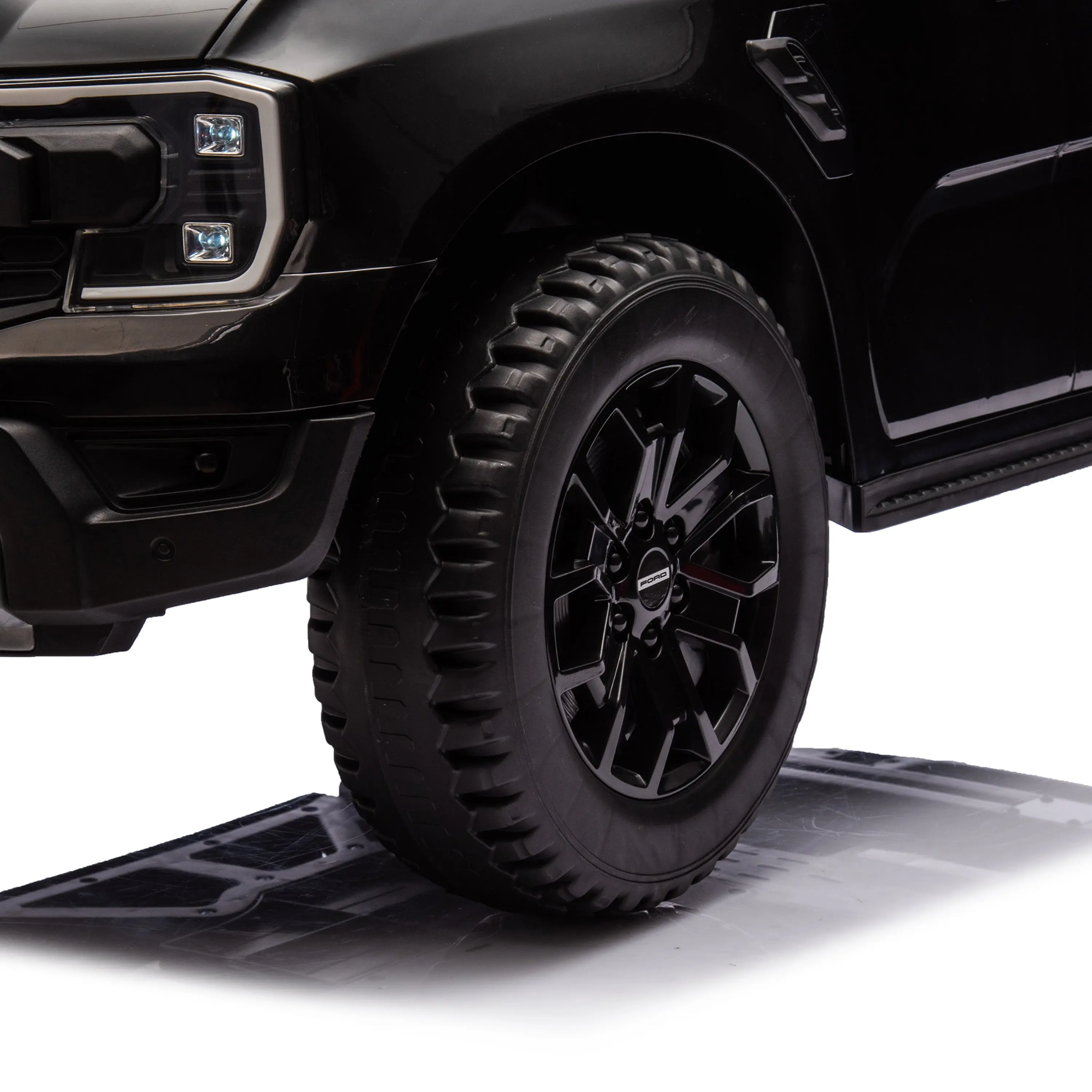12V Ford Raptor Ride-on Truck - Image 6